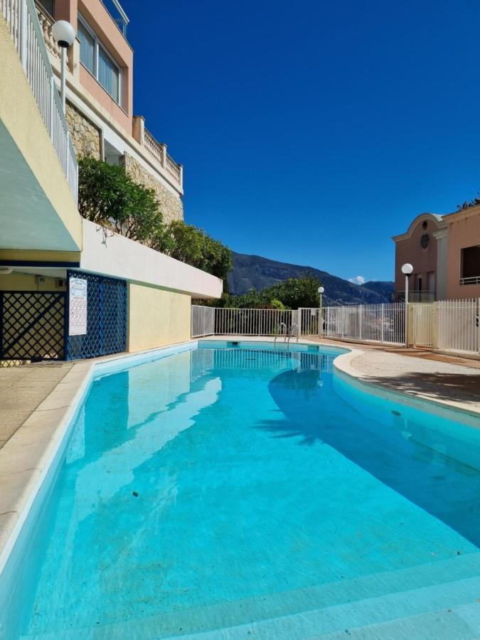 Dernier Etage D'Une Maison Roquebrune-Cap-Martin Εξωτερικό φωτογραφία